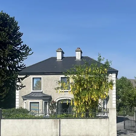 Guest house Lavally House Gort