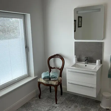 Guest house Lavally House *
