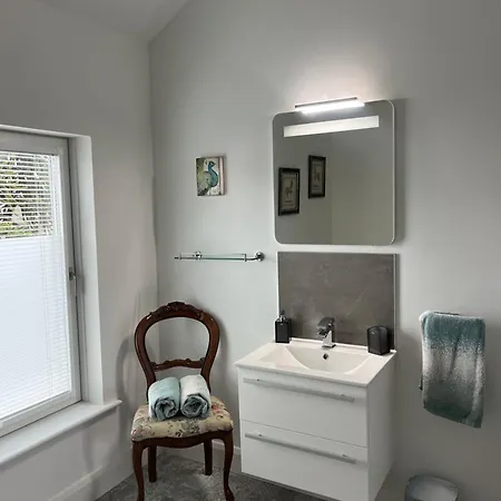 Lavally House 3* Gort