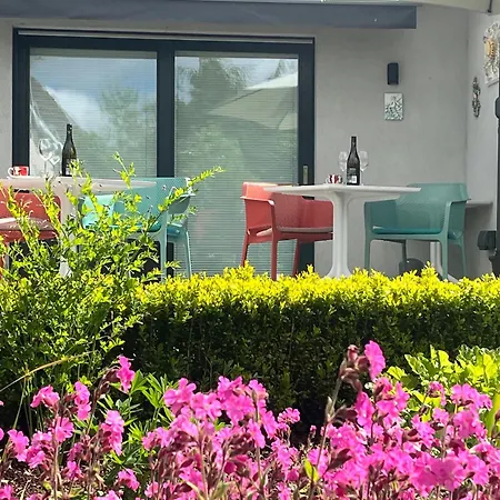 Lavally House 3*