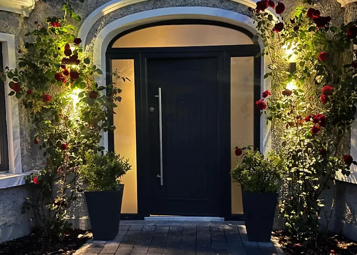 Lavally House Guest house 3*